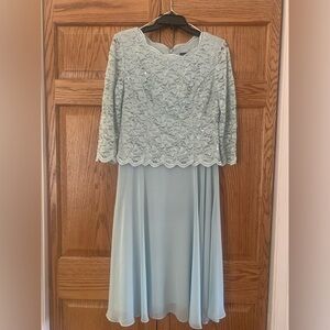 Mint formal gown by Alex Evenings, 10P